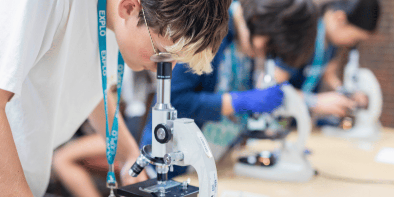 Examining evidence with microscopes